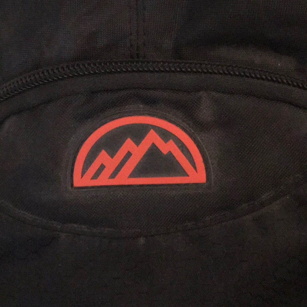 Mountain edge backpack! - Picture 4 of 7